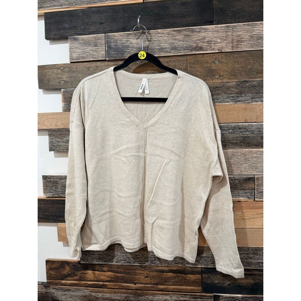 Pact Women's Long Sleeve V-Neck Tee in Light Beige